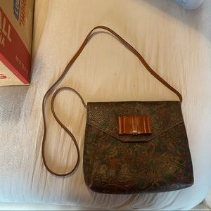 Vintage Furla cross body bag w/flap over